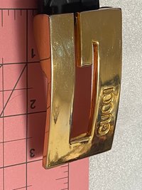 Gold buckle Gucci on black leather belt - Vintage 1990s size small