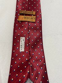 Red Versace V2 necktie with pattern squares