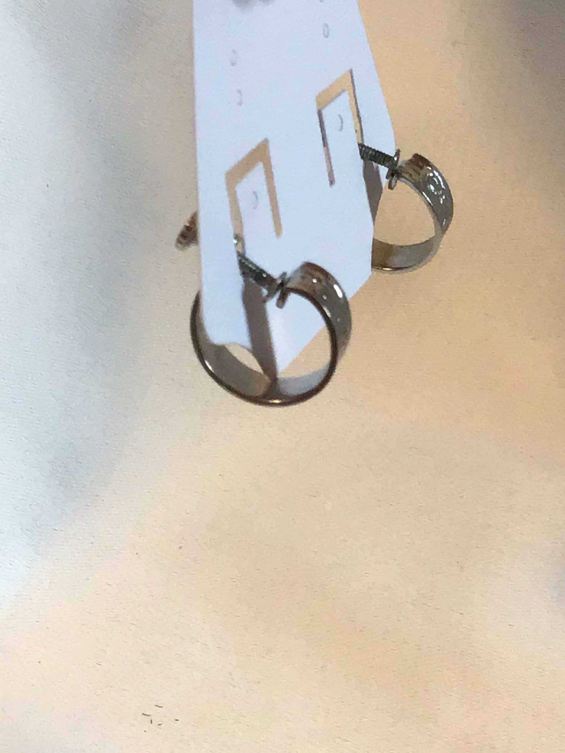 Vintage textured silver screw back earrings